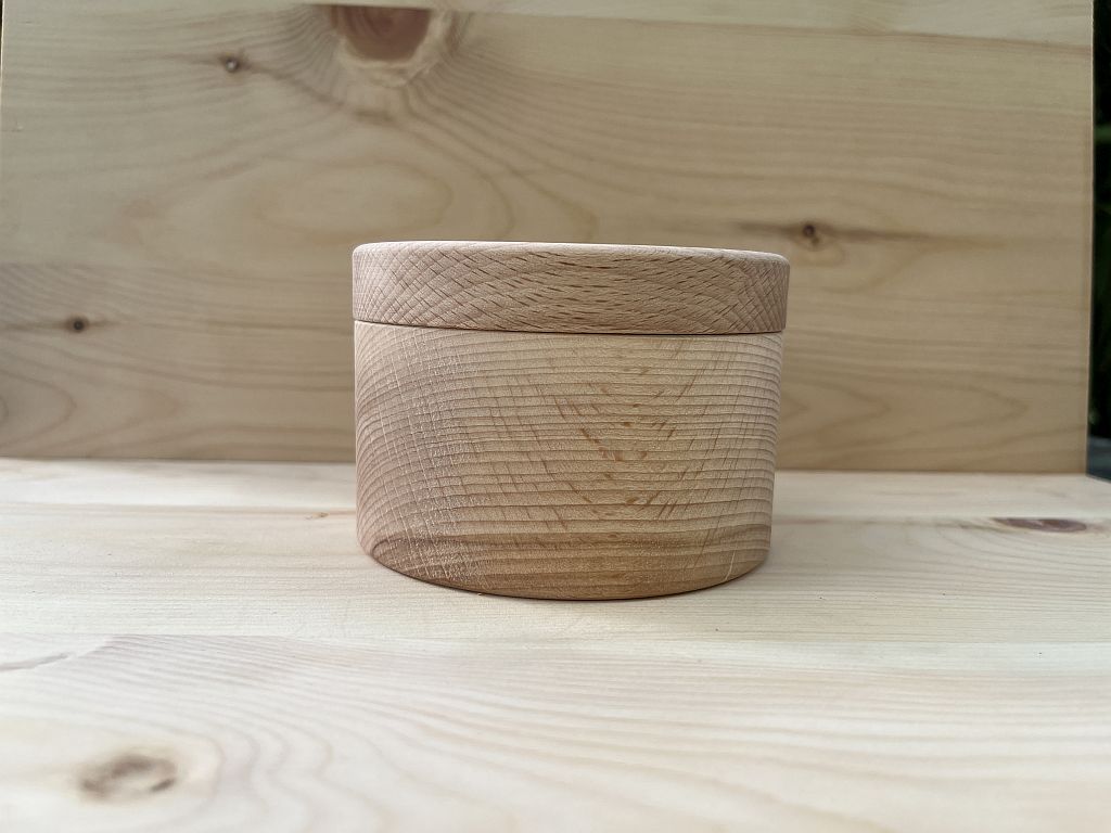 Beechwood sugar/salt box with lid - Woodjana